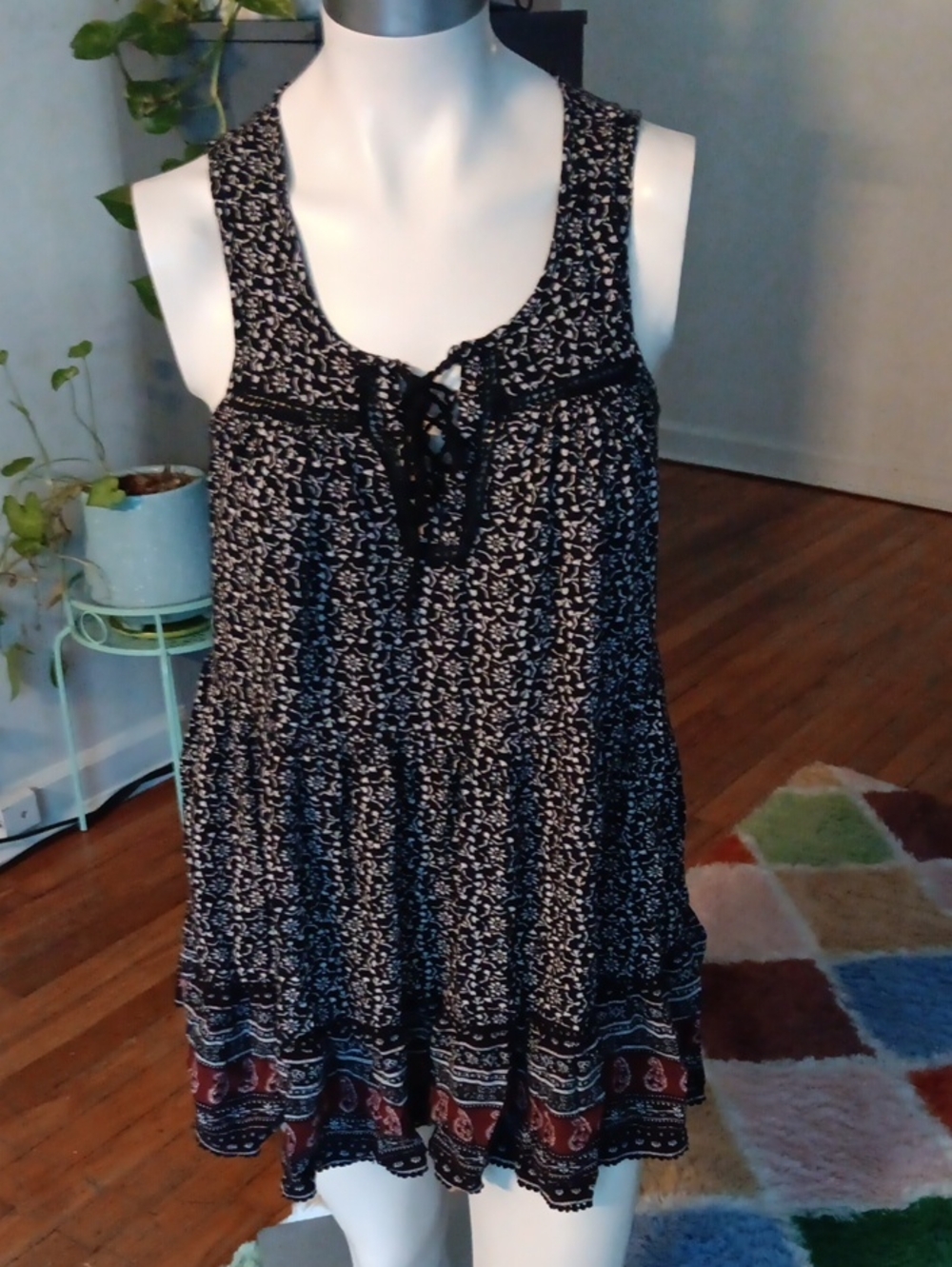 American Eagle Sleeveless Black Paisley & Floral Boho Dress